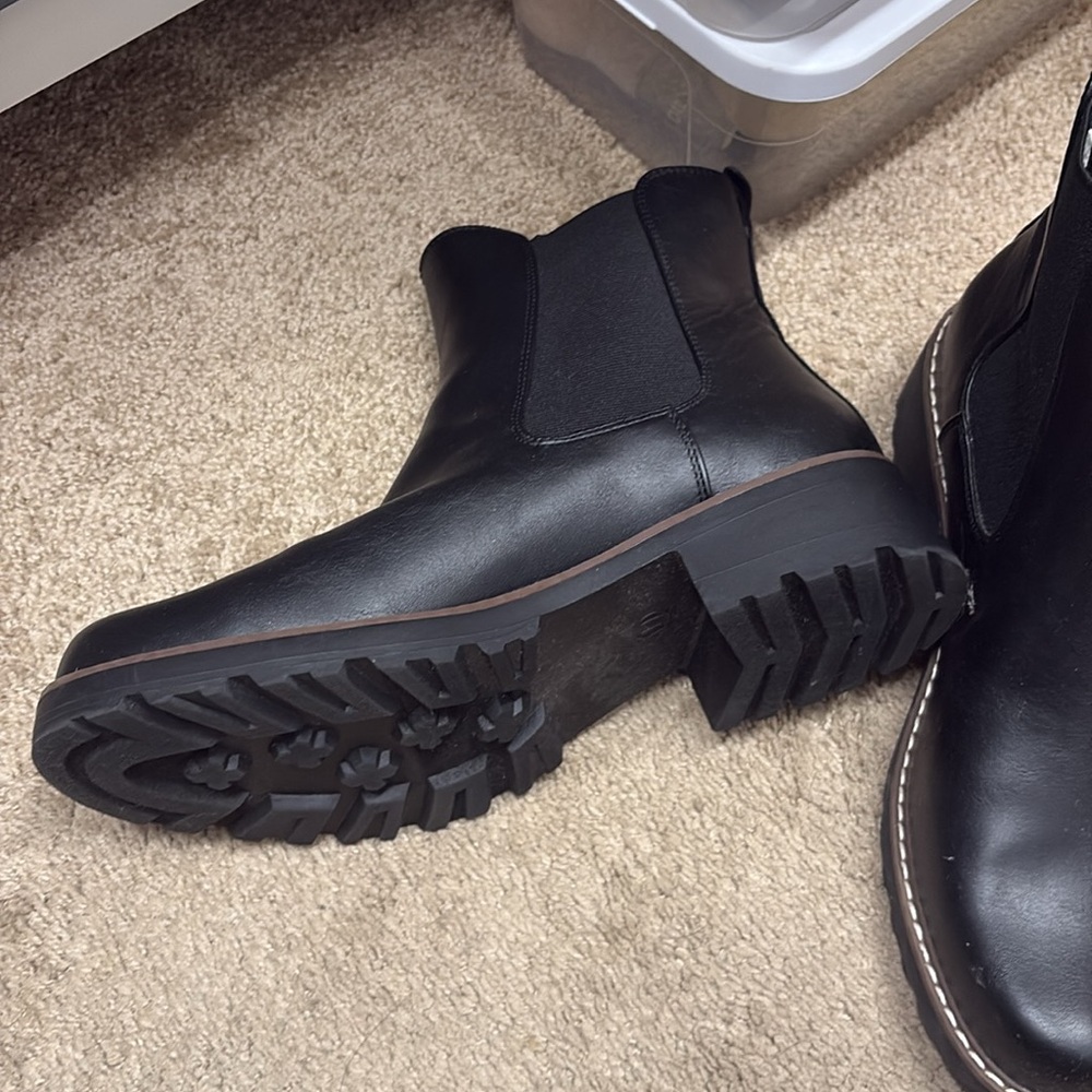 Chelsea Boot Women (11) - Picture 2 of 4